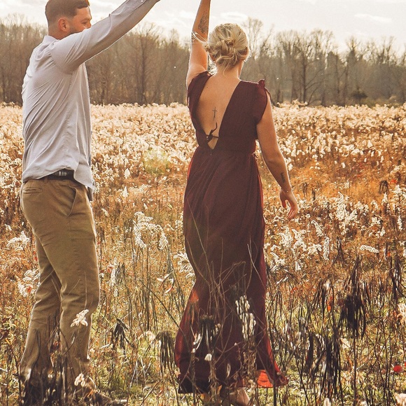 Lulu’s Maxi Dress - Picture 6 of 7